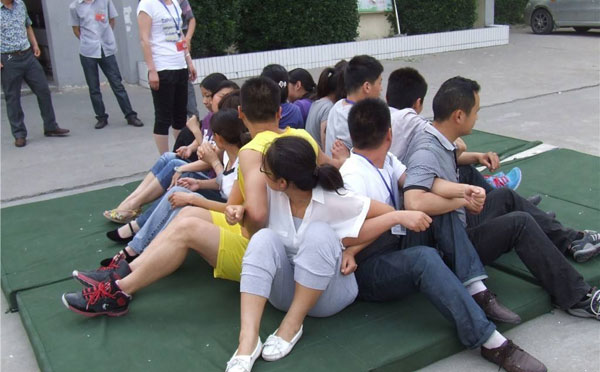 齊心協(xié)力
