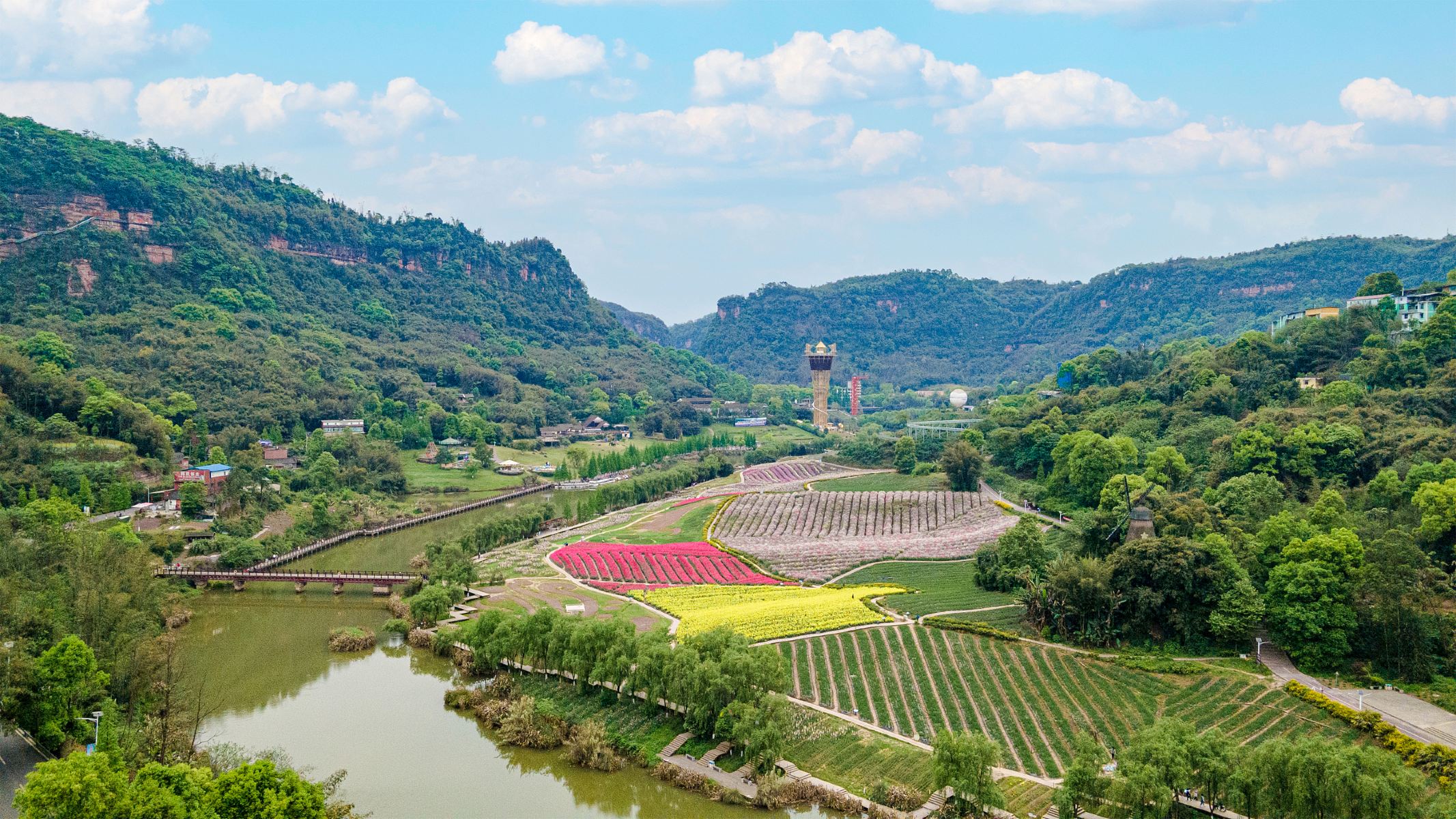 清溪谷旅游區(qū)?花田酒地景區(qū)介紹 開放時間地址電話信息